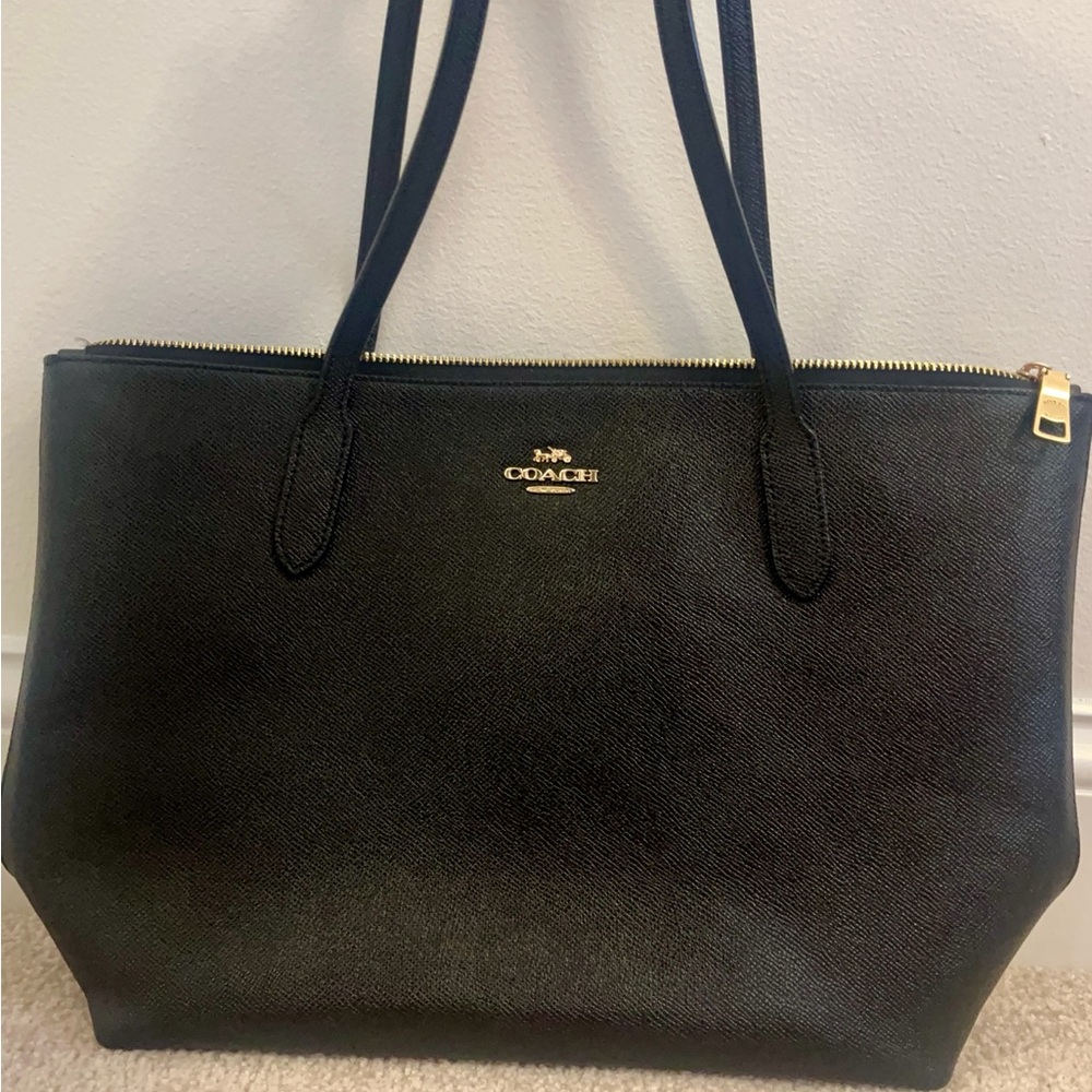 Coach Zip Tip Tote Bag. Style 4454 (Black)